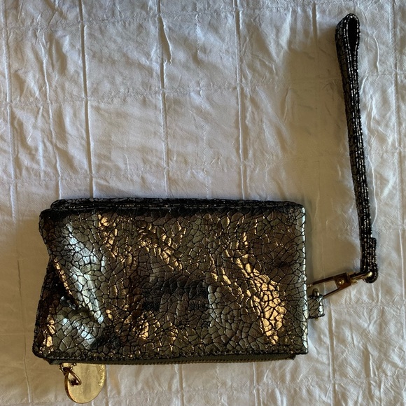 Deux Lux Clutch Bronze Black Metallic Textured 6” x 2.5” Strap Lined Pockets - Picture 9 of 9